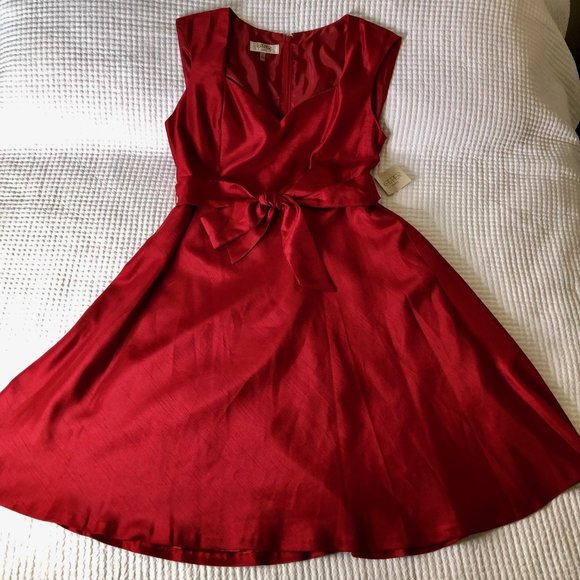 Kasper Dresses & Skirts - Kasper Retro Party & Special Occasion Dress in Red Sz 16 NWT